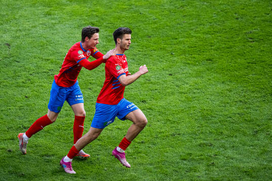 Helsingborgs Wilhelm Loeper och Max Svensson jublar jublar efter 1-1