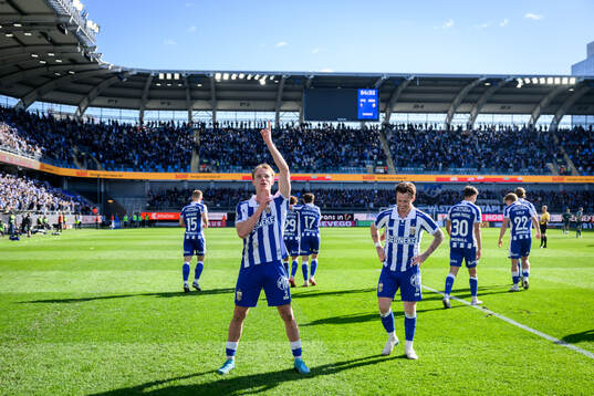 IFK Göteborgs Max Fenger jublar efter 1-0