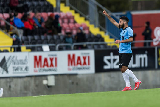Landskronas Edi Sylisufaj jublar efter 2-1