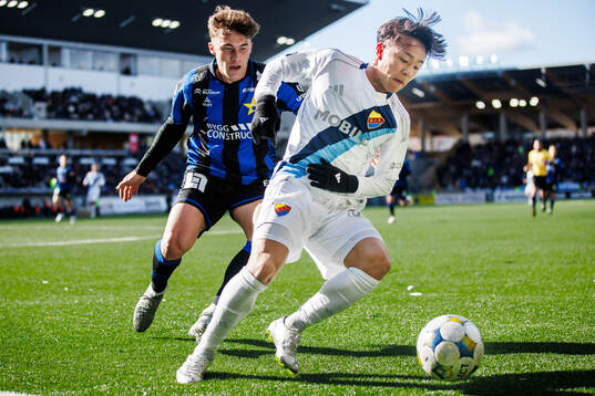 Sirius Bogdan Milovanov och Djurgårdens Keita Kosugi