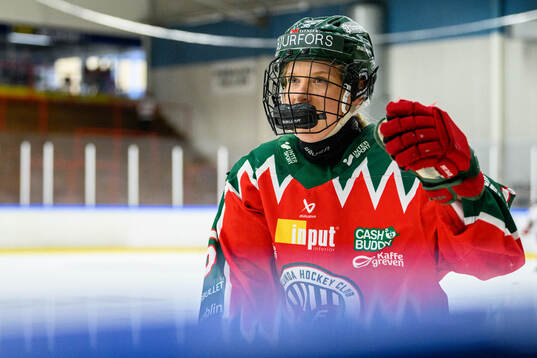 Frölundas Emilia Bergeby Hallbeck jublar