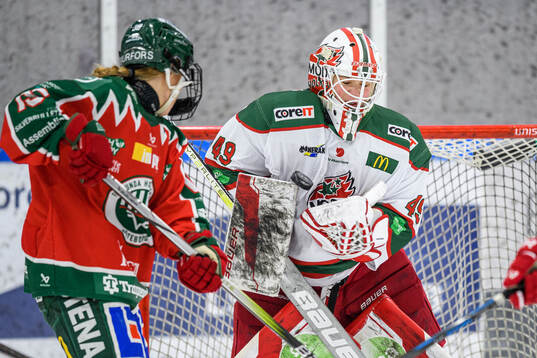 Modos målvakt Lovisa Persson