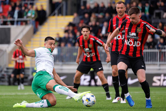 Hammarbys Jusef Erabi och Brommapojkarnas Hlynur Freyr