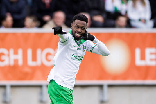 Hammarbys Shaquille Pinas jublar efter 0-1