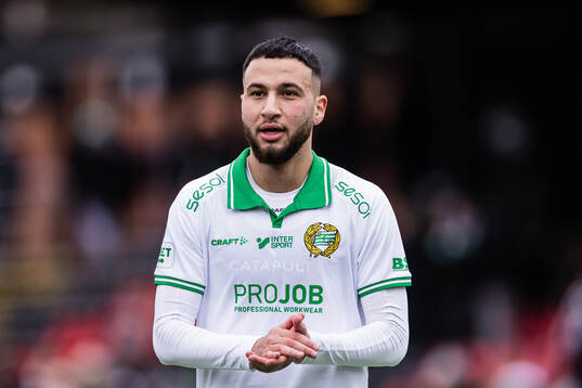 Hammarbys Abdelrahman Boudah Saidi applåderar publiken