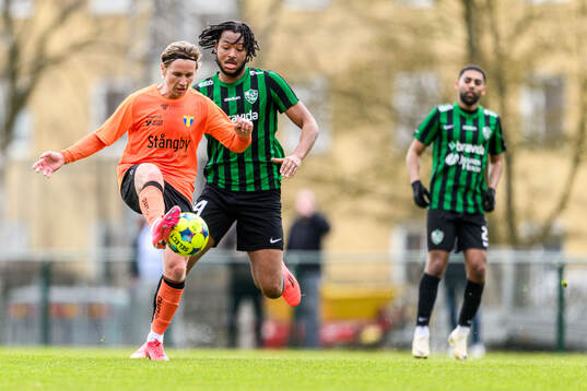 Torns Jesper Edlund och Högaborgs Adam Touray