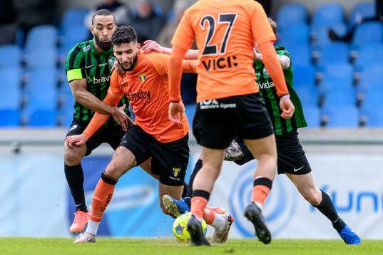 Högaborgs Kamal Barny och Torns Omar Khattab