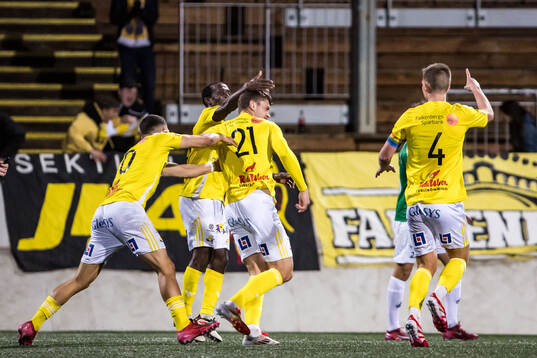 Falkenbergs Albin Andersson jublar efter 0-2