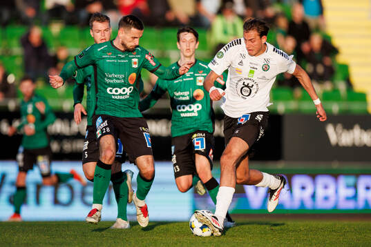 Varbergs Erion Sadiku och Örebros Melvin Bajrovic