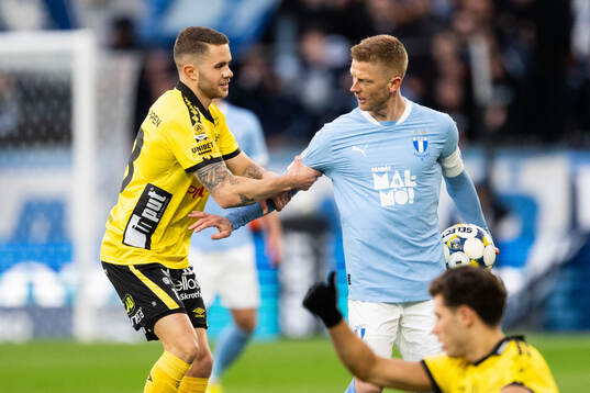 Elfsborgs Julius Magnusson och Malmö FFs Anders Bleg Christiansen