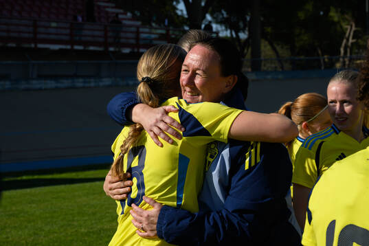 Annelie Norén, Head coach of Sweden celebrates