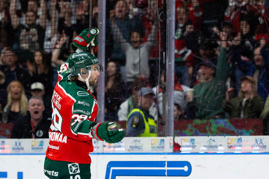 Frölundas Mikael Ruohomaa jublar