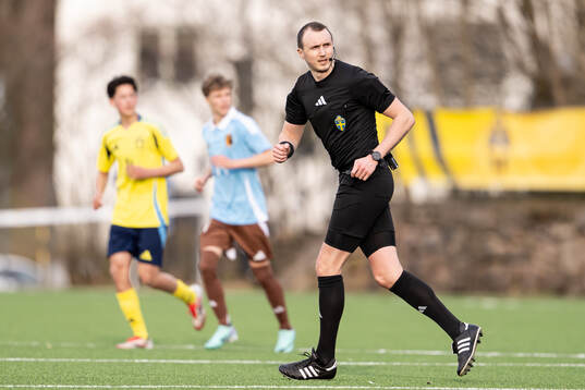 Referee Stefan Fredriksson