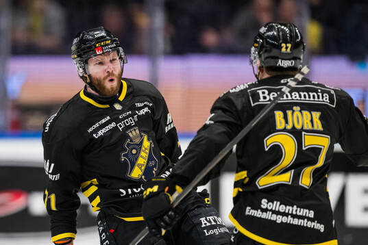 AIKs Lukas Zetterberg jublar