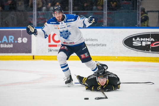 Karlskogas Alexander Ljungkrantz och AIKs Gustav Sjöqvist