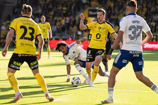 IFK Norrköpings Jesper Ceesay och Elfsborgs Simon Olsson