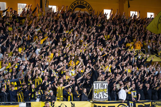Elfsborgs supportrar på läktaren