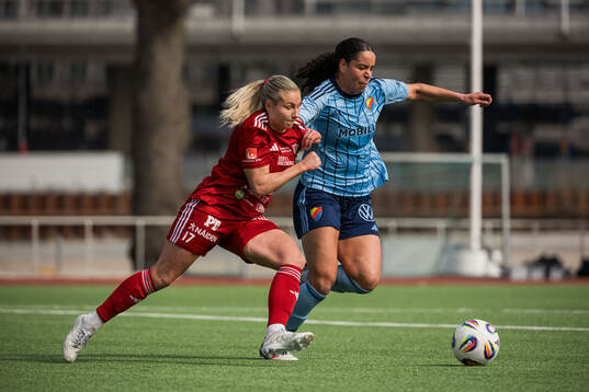 Piteås Selina Henriksson och Djurgårdens Camille Ashe