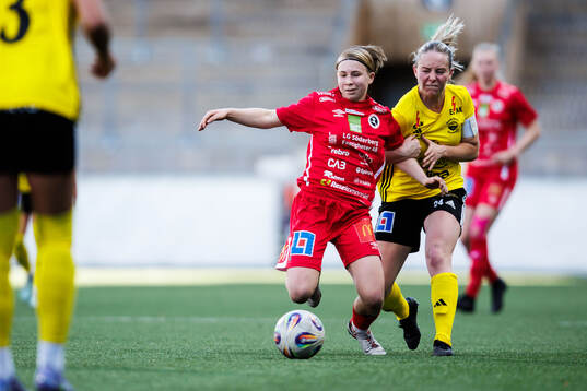 KIF Örebros Emilia Jägestedt Widstrand och Gamla Upsalas