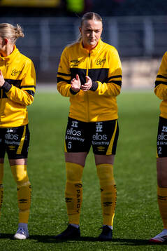 Elfsborgs Frida Elofsson innan fotbollsmatchen i Elitettan