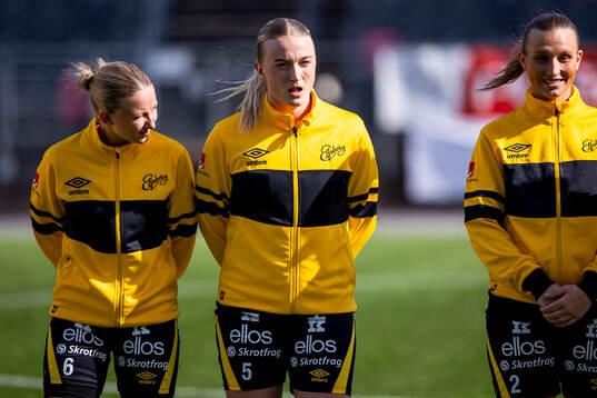 Elfsborgs Frida Elofsson innan fotbollsmatchen i Elitettan