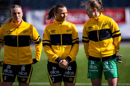 Elfsborgs Selma Berggren innan fotbollsmatchen i Elitettan mellan Umeå och Elfsborg den 13 april 2025 i Umeå. 