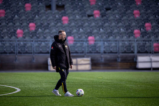 Elfsborgs tränare Ismet Tursic innan fotbollsmatchen i