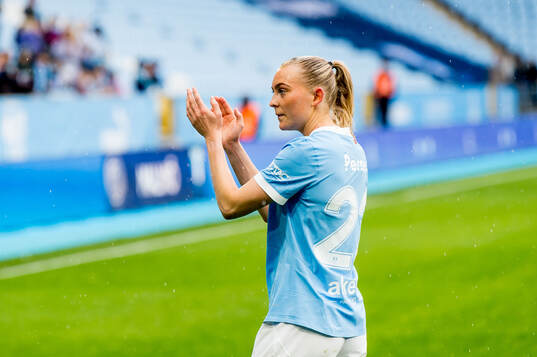 Malmö FFs Beatrice Persson jublar