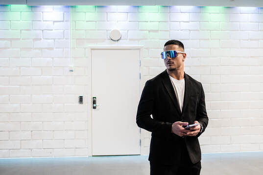 Hammarbys Jusef Erabi i mixade zonen