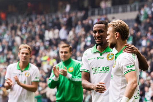 Hammarbys Paulos Abraham  ich Simon Strand jublar