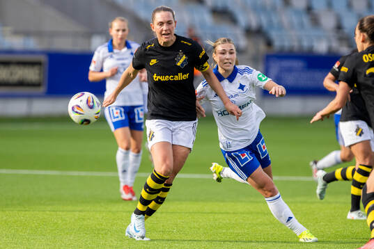 IKs Jennie Nordin och IFK Norrköpings Alexandra Hellekant