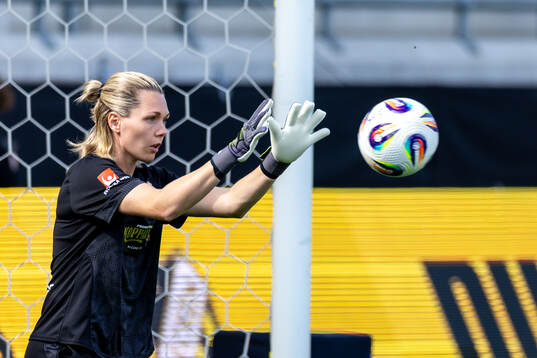 Häckens Jennifer Falk