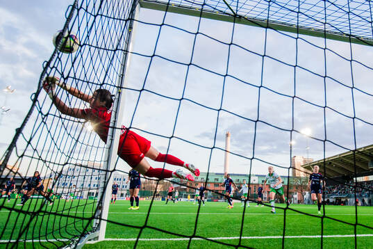 Rosengårds målvakt Eartha Cumings