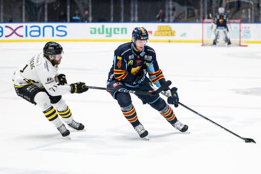 AIKs Lukas Zetterberg och Djurgårdens Edvin Hammarlund