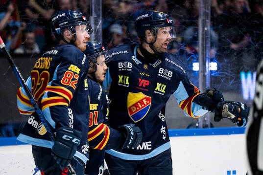 Djurgårdens Tyler Kelleher jublar