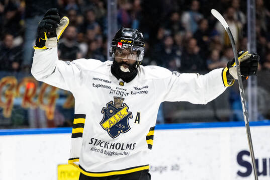 AIKs Daniel Muzito Bagenda jublar