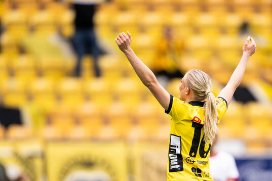 Elfsborgs Emilia Bengtsson jublar