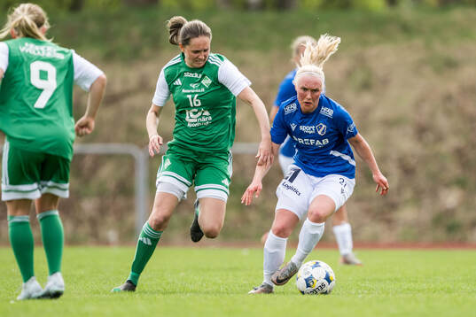 IK Zeniths Sara Aronsson och Halmstads Lovisa Brogren