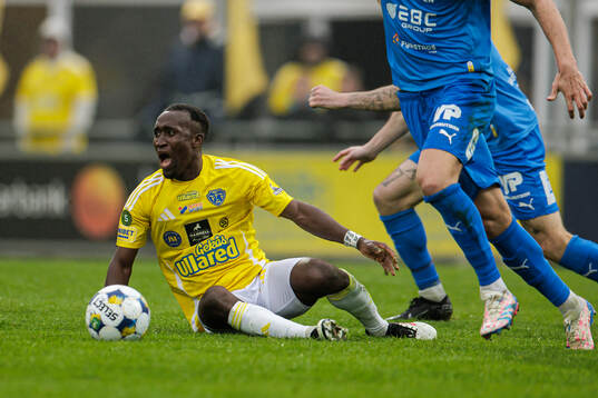Falkenbergs Wanbe Godwin Aguda reagerar