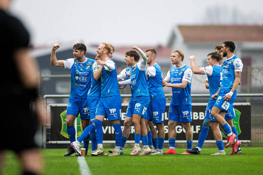 Oddevolds spelare jublar efter 1-2 genom Alexander Almqvist