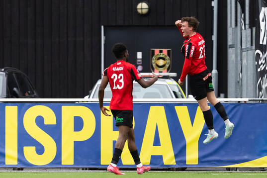 Brommapojkarnas Kaare Brøckner Barslund jublar