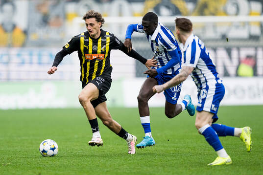 Häckens Silas Andersen och IFK Göteborgs Imam Jagne