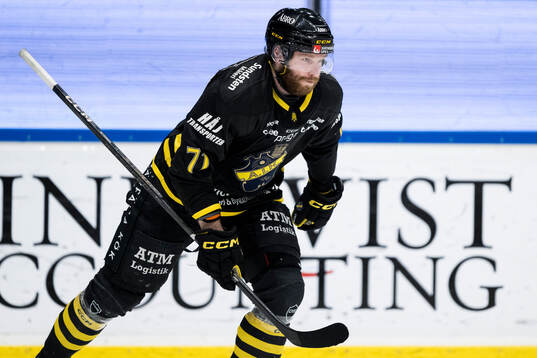 AIKs Lukas Zetterberg jublar