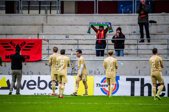 Östersunds spelare tackar fansen
