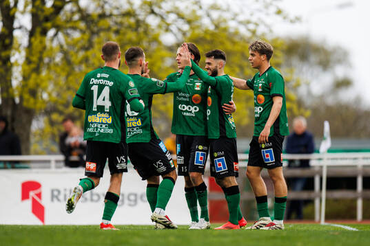Varbergs Laorent Shabani jublar efter 3-0