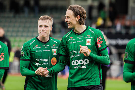 Varbergs Emil Hellman och Joakim Lindner jublar