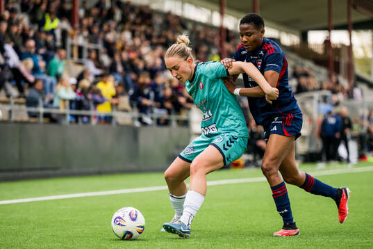 Kristianstads Viktoria Persson och Rosengårds Halimatu