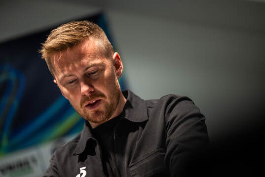 Halmstads huvudtränare Johan Lindholm på presskonferensen