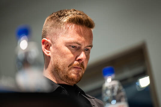 Halmstads huvudtränare Johan Lindholm på presskonferensen
