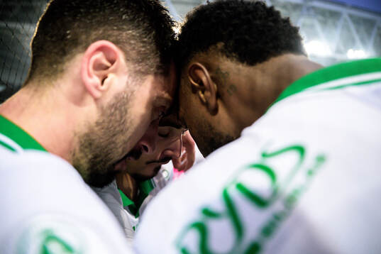 Hammarbys Sebastian Tounekti och Jusef Erabi jublar